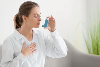 Managing Asthma Attacks with Blue Inhaler