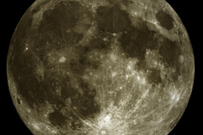 Защо скалите от обратната страна на Луната, донесени от Китай, са различни