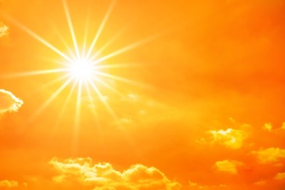 Признаци и помощ при слънчев или топлинен удар