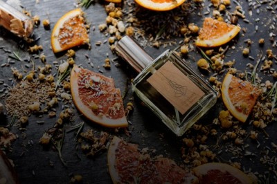 Най-красивите аромати за 2023, които няма как да ви омръзнат