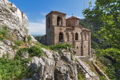 7 предложения за пролетна разходка в Родопите